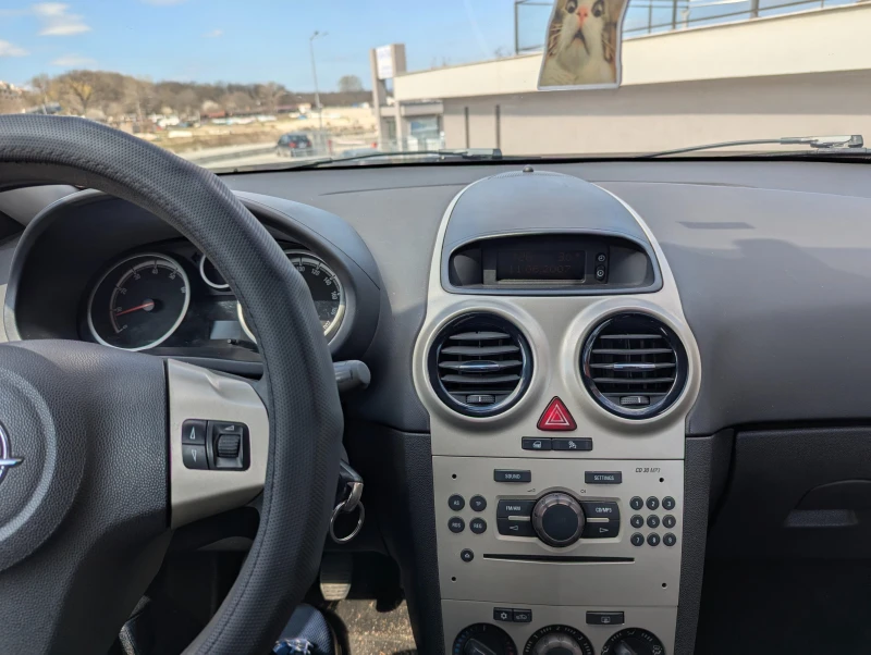 Opel Corsa 1.2, снимка 10 - Автомобили и джипове - 49562865