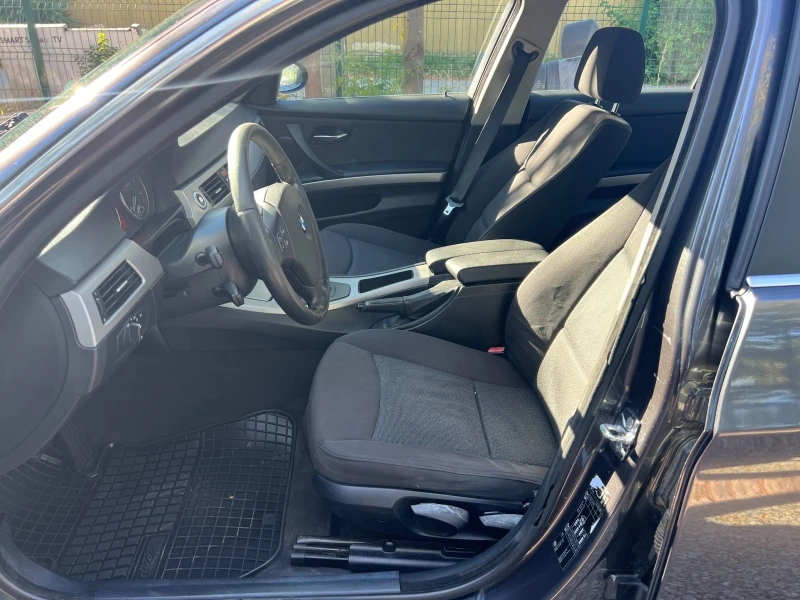 BMW 330 xd E90 231кс, снимка 8 - Автомобили и джипове - 52365765