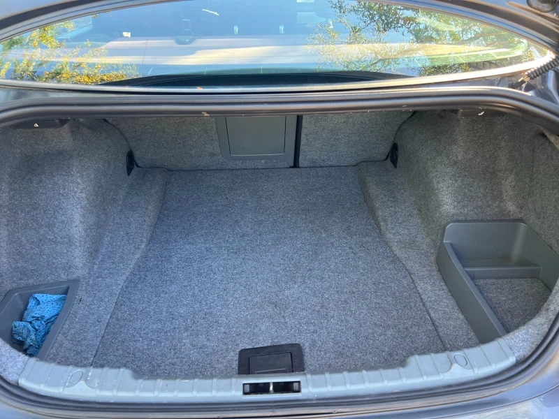 BMW 330 xd E90 231кс, снимка 10 - Автомобили и джипове - 52365765