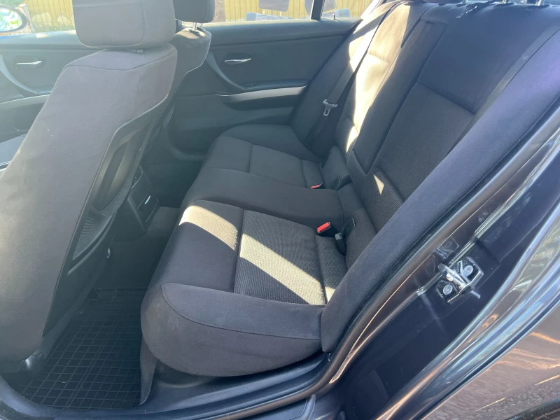 BMW 330 xd E90 231кс, снимка 9 - Автомобили и джипове - 52365765