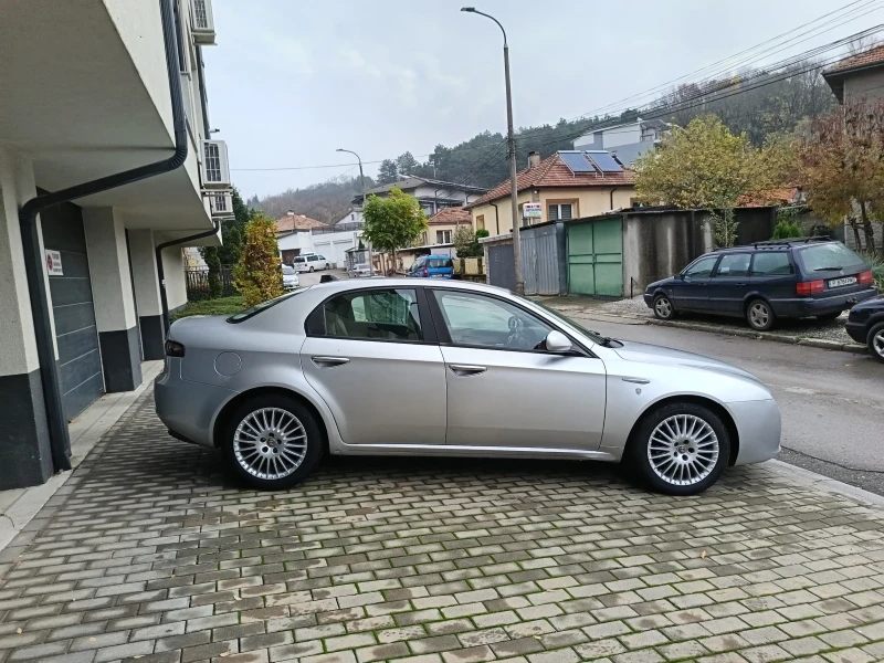 Alfa Romeo 159 1.9JTDM, снимка 2 - Автомобили и джипове - 52403583