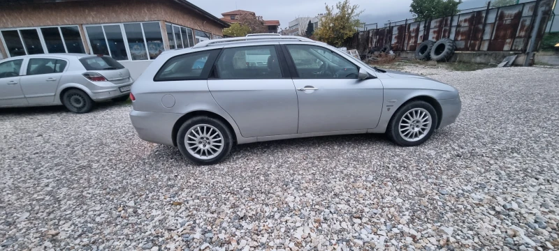 Alfa Romeo 156 1.9  JTD, снимка 4 - Автомобили и джипове - 52809396