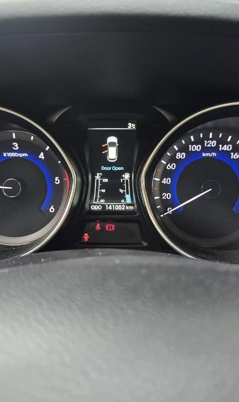 Hyundai I30 1.6 CRDI VERTEX , снимка 9 - Автомобили и джипове - 52815786