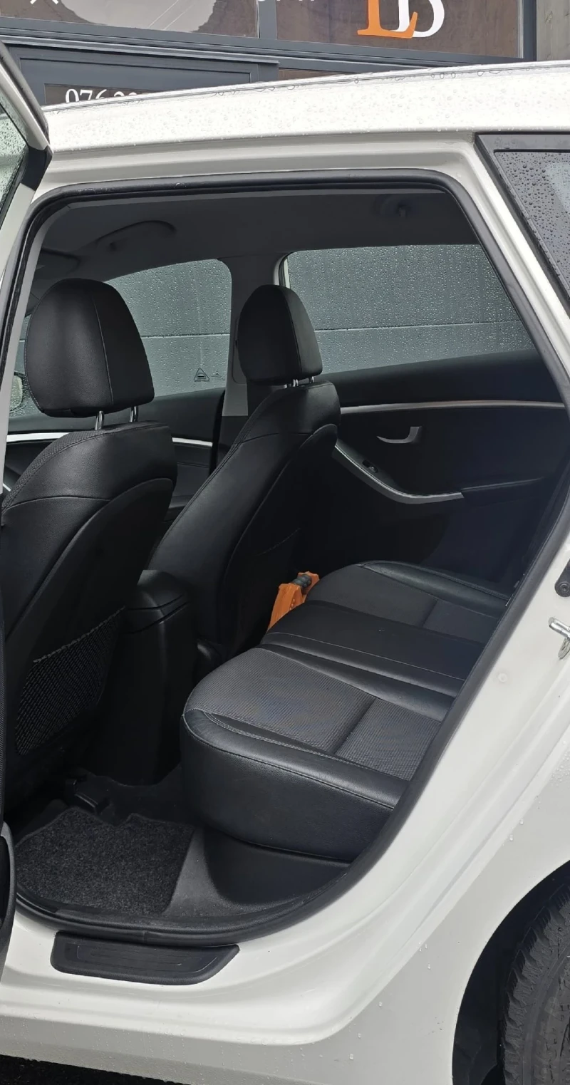 Hyundai I30 1.6 CRDI VERTEX , снимка 6 - Автомобили и джипове - 52815786