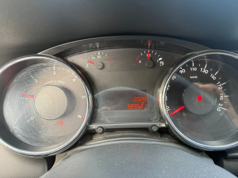 Peugeot 3008, снимка 16 - Автомобили и джипове - 53111377