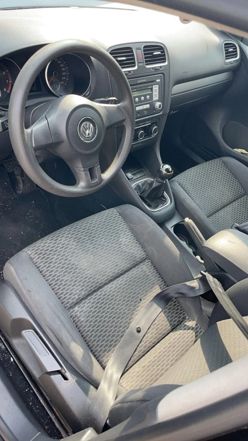 VW Golf 1.4,1.6, снимка 2 - Автомобили и джипове - 34416376