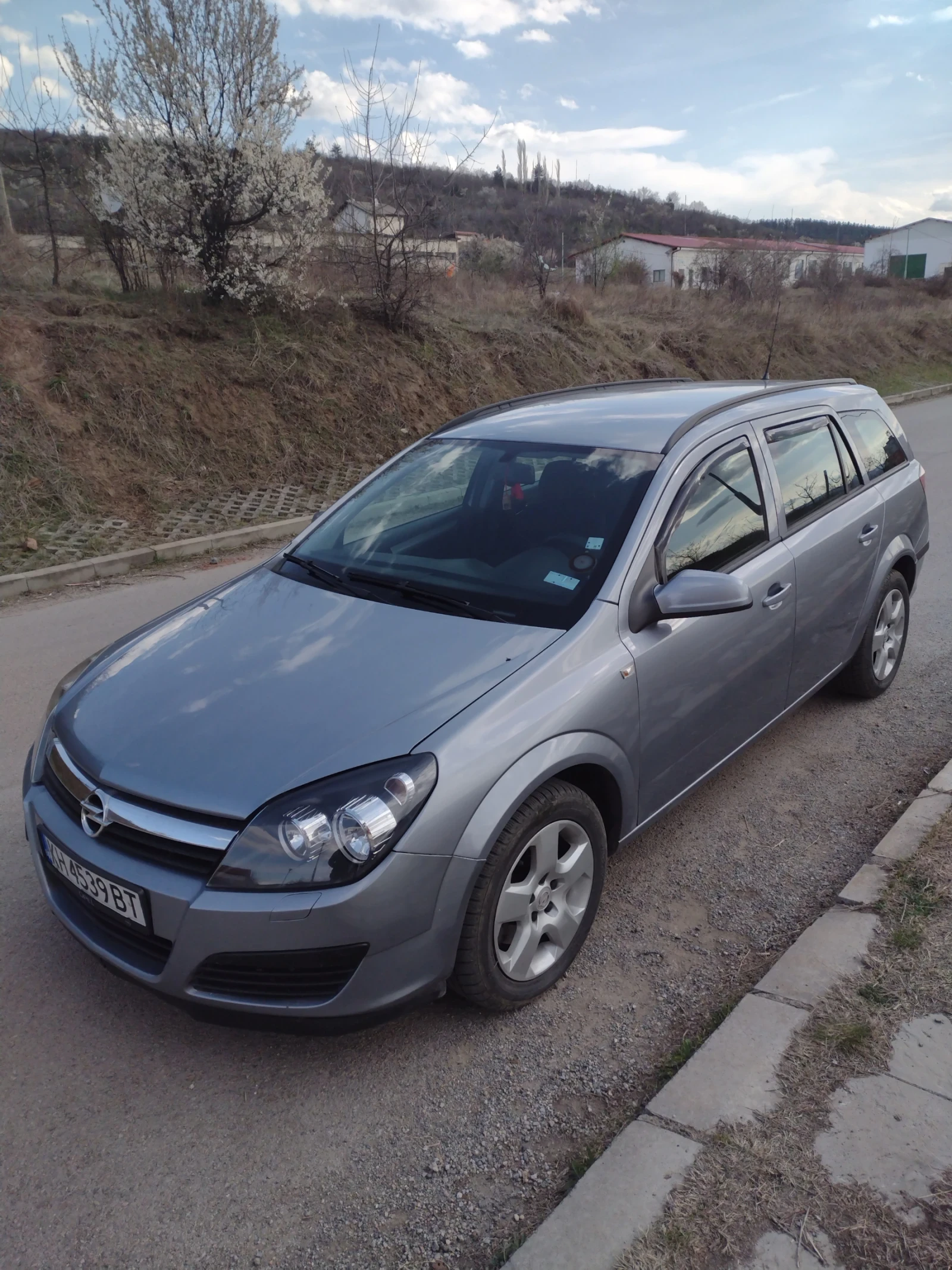 Opel Astra 1.9CDTI - изображение 2