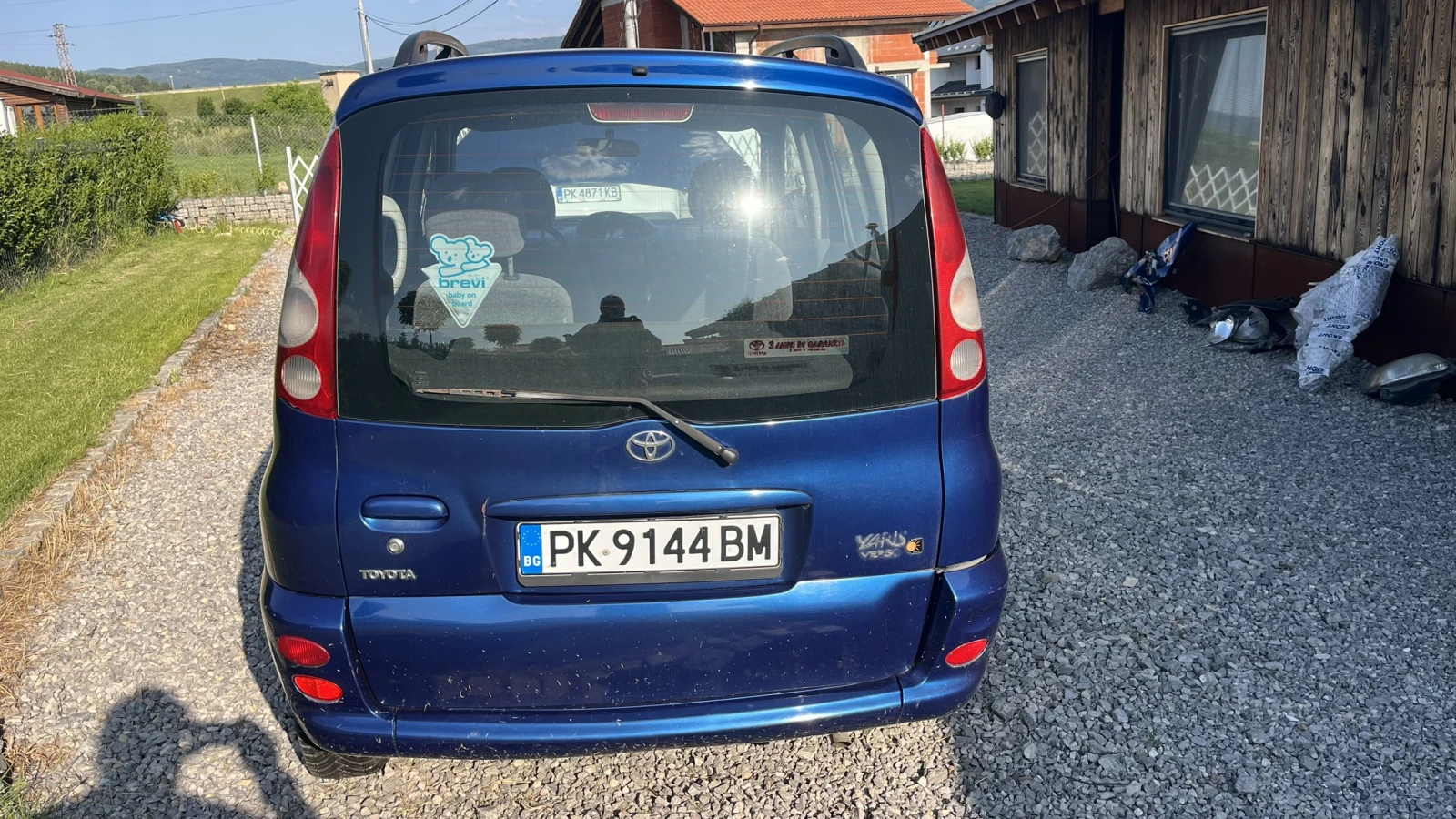 Toyota Yaris verso  - изображение 7