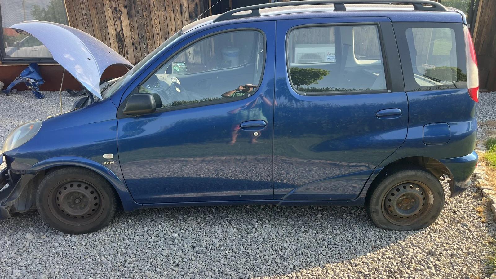 Toyota Yaris verso  - изображение 6