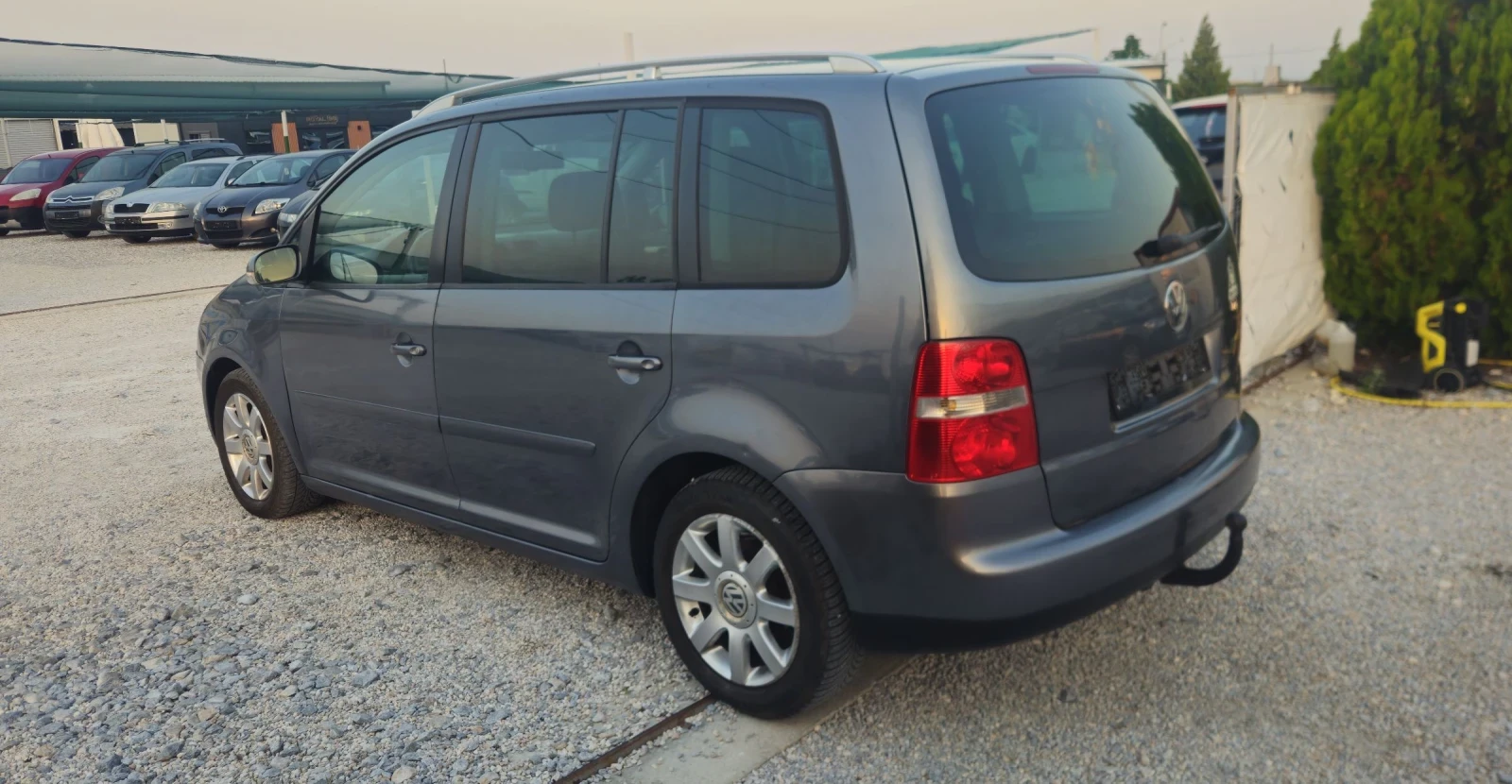 VW Touran 2.0TDI.170кс. Highline.7местен.6скорости - изображение 5
