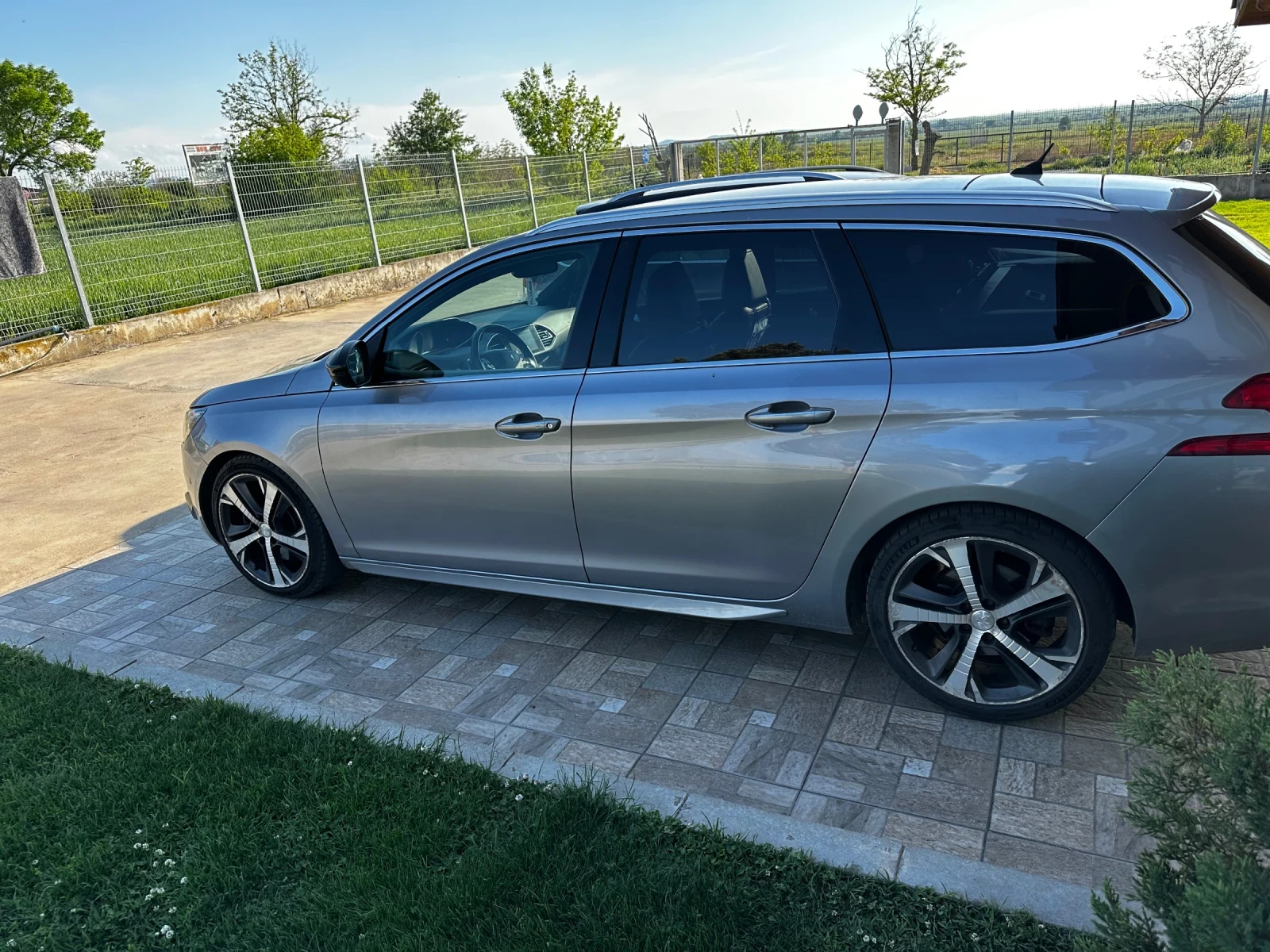 Peugeot 308 2.0 GT-181к.с - изображение 3