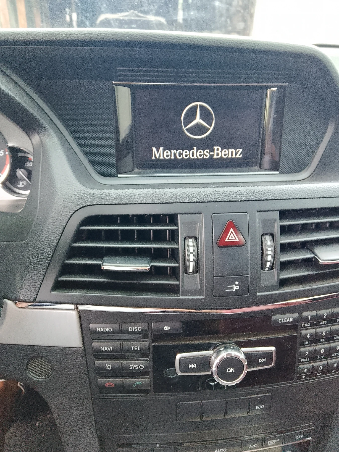 Mercedes-Benz E 350 350 - изображение 9