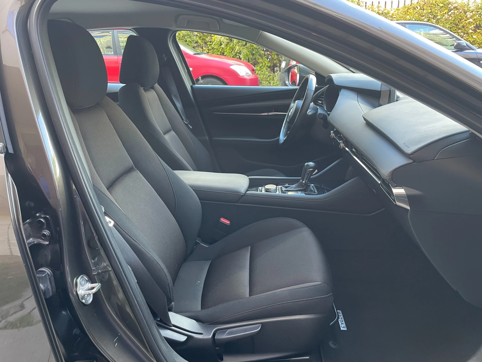 Mazda 3 2.0 SkyActiv-G Mild Hybrid | Mobile.bg — изображение 14