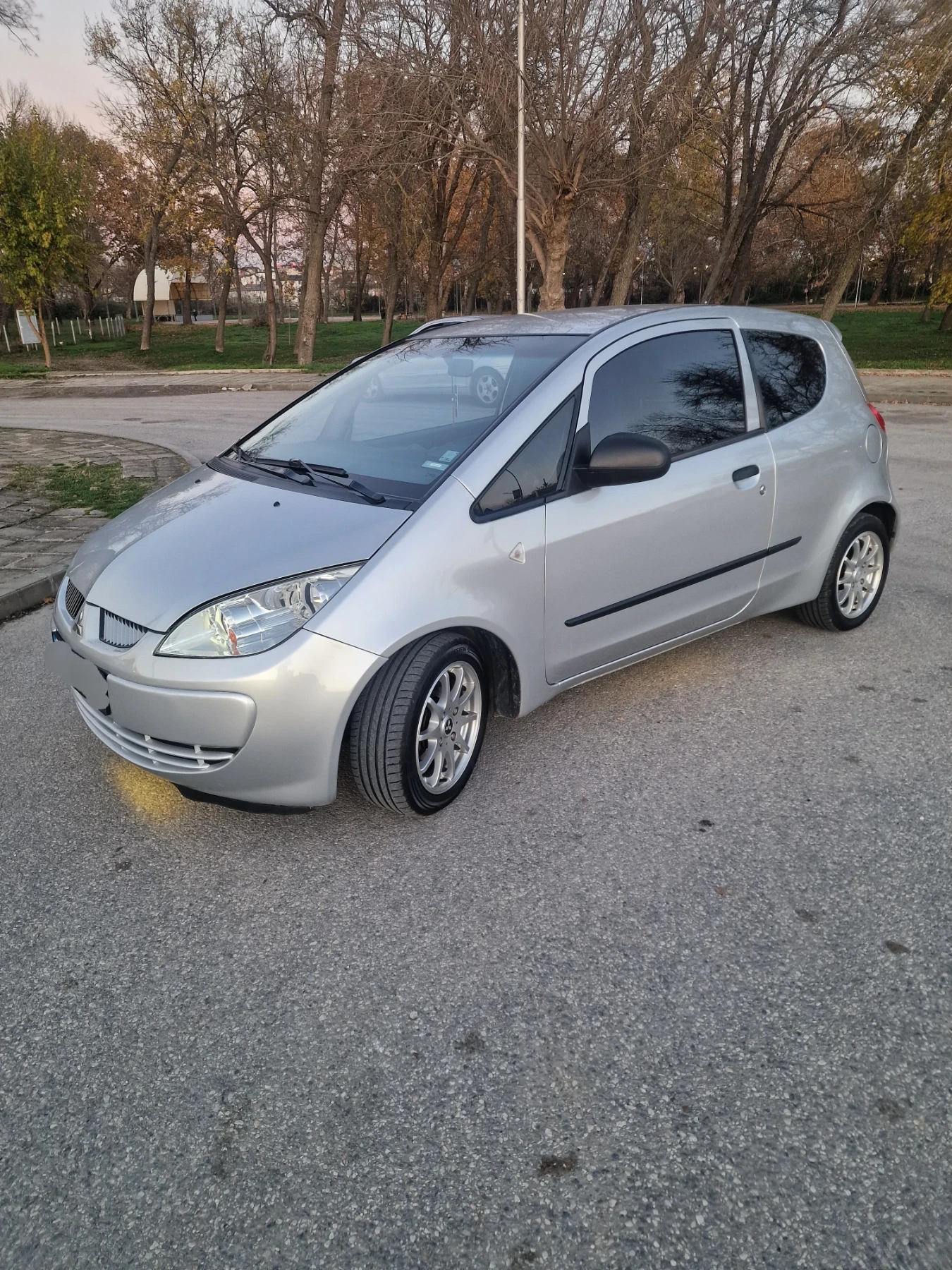 Mitsubishi Colt  - изображение 2
