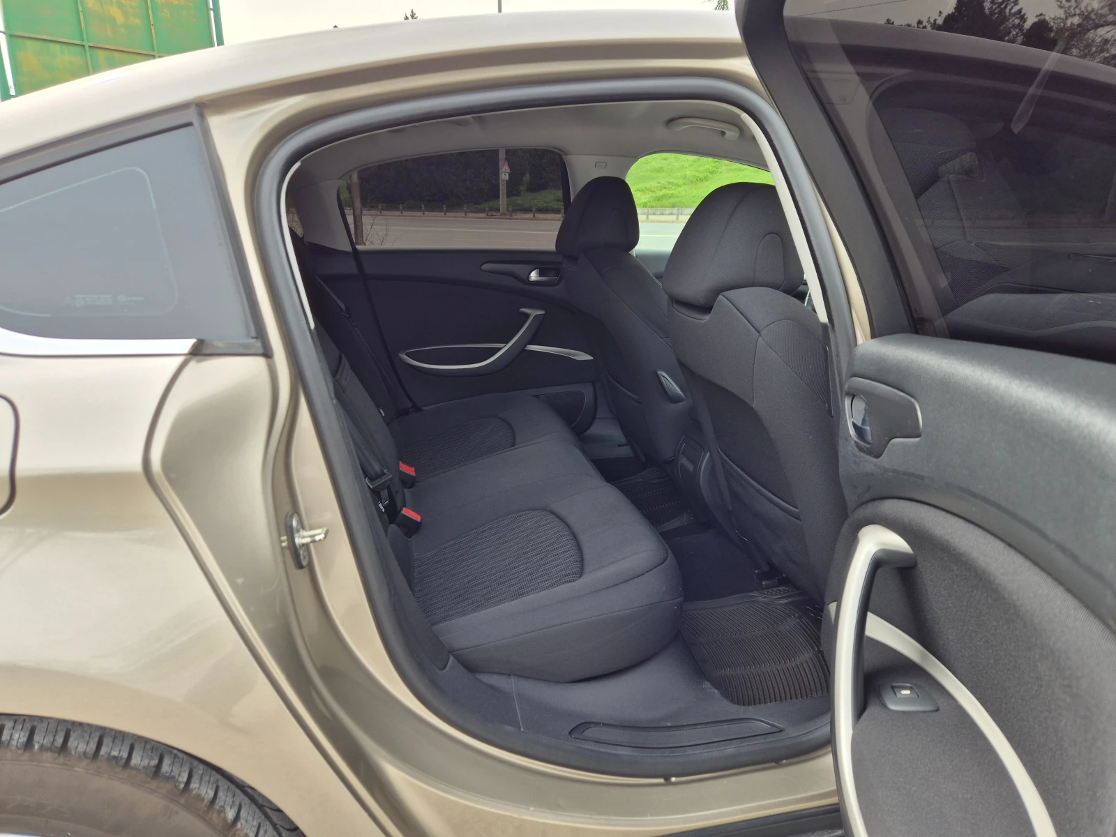 Citroen C5 1.6HDI ������� | Mobile.bg � ����������� 10