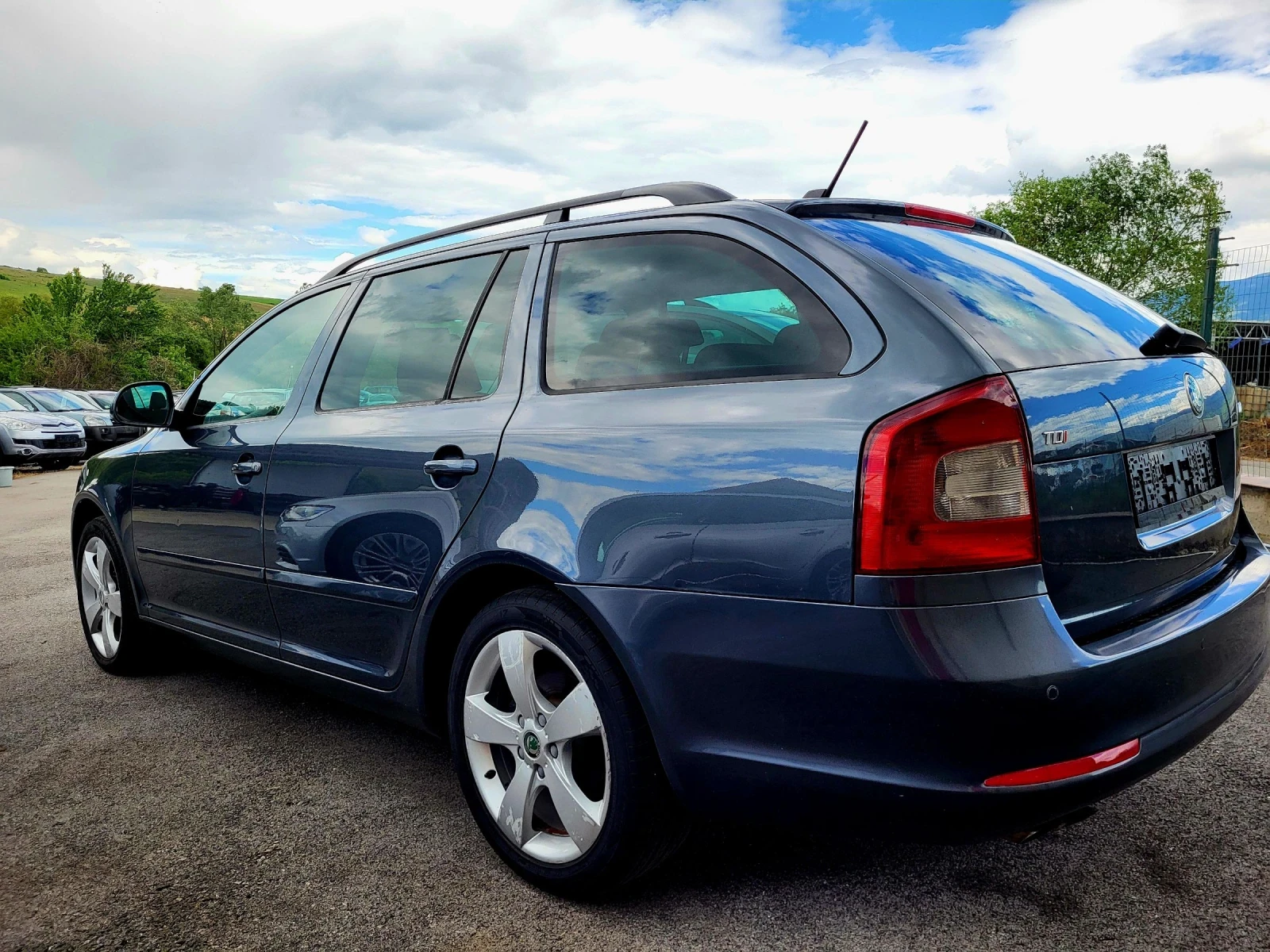 Skoda Octavia 2.0TDI, снимка 6 - Автомобили и джипове - 53760278