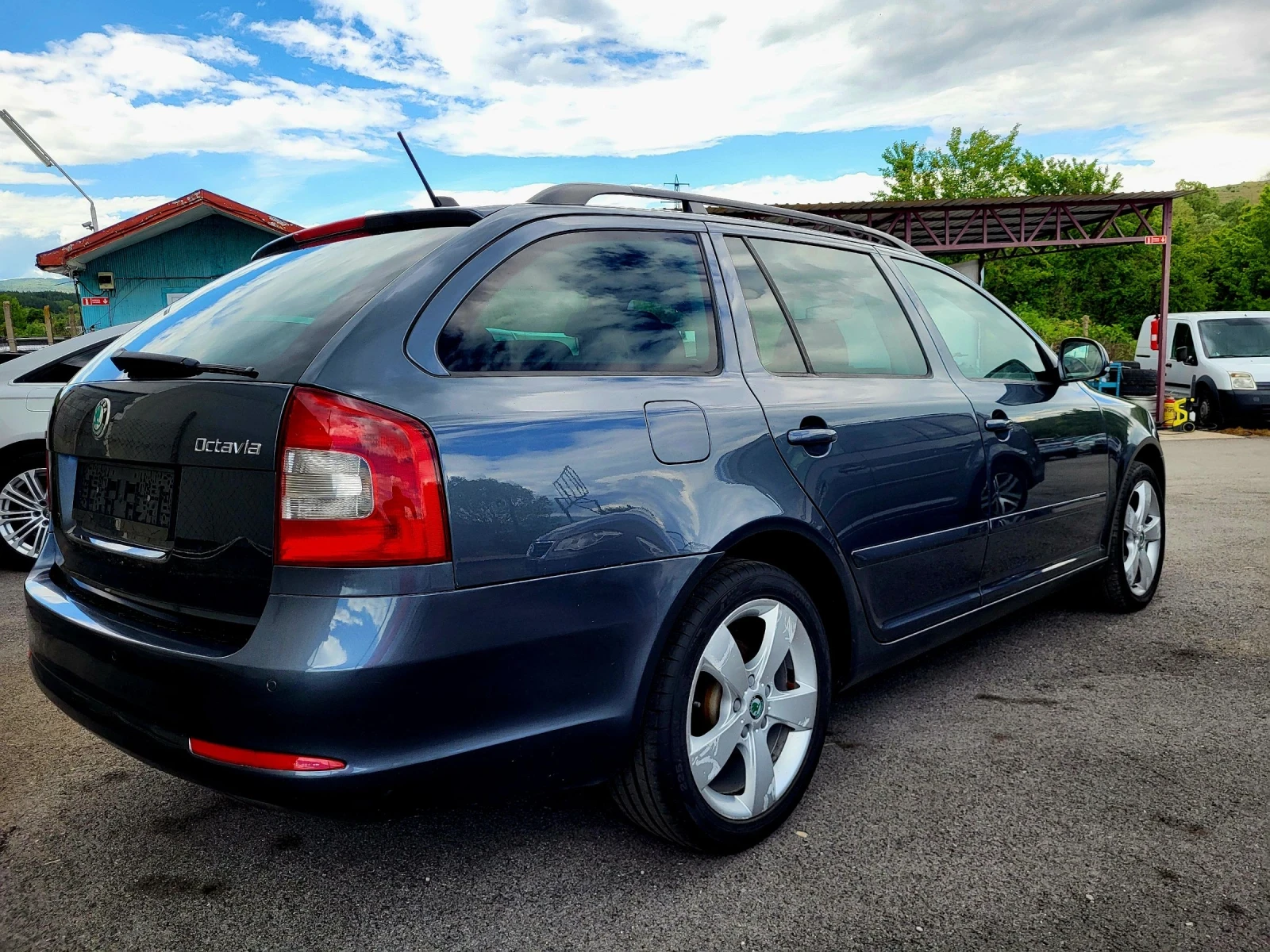 Skoda Octavia 2.0TDI, снимка 4 - Автомобили и джипове - 53760278