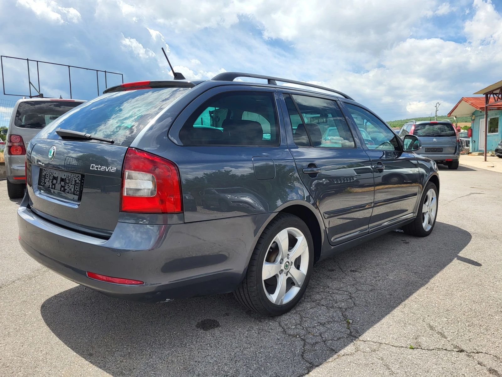 Skoda Octavia 2.0TDI, снимка 5 - Автомобили и джипове - 53760278