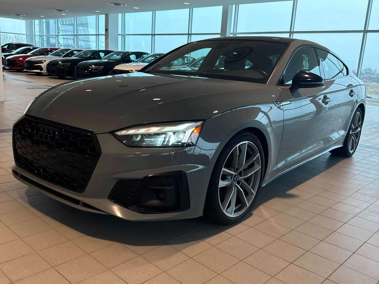 Audi A5 Progressiv/ДИСТРОНИК/ПАНОРАМА/АМБИЕНТНО/ОТ AUDI