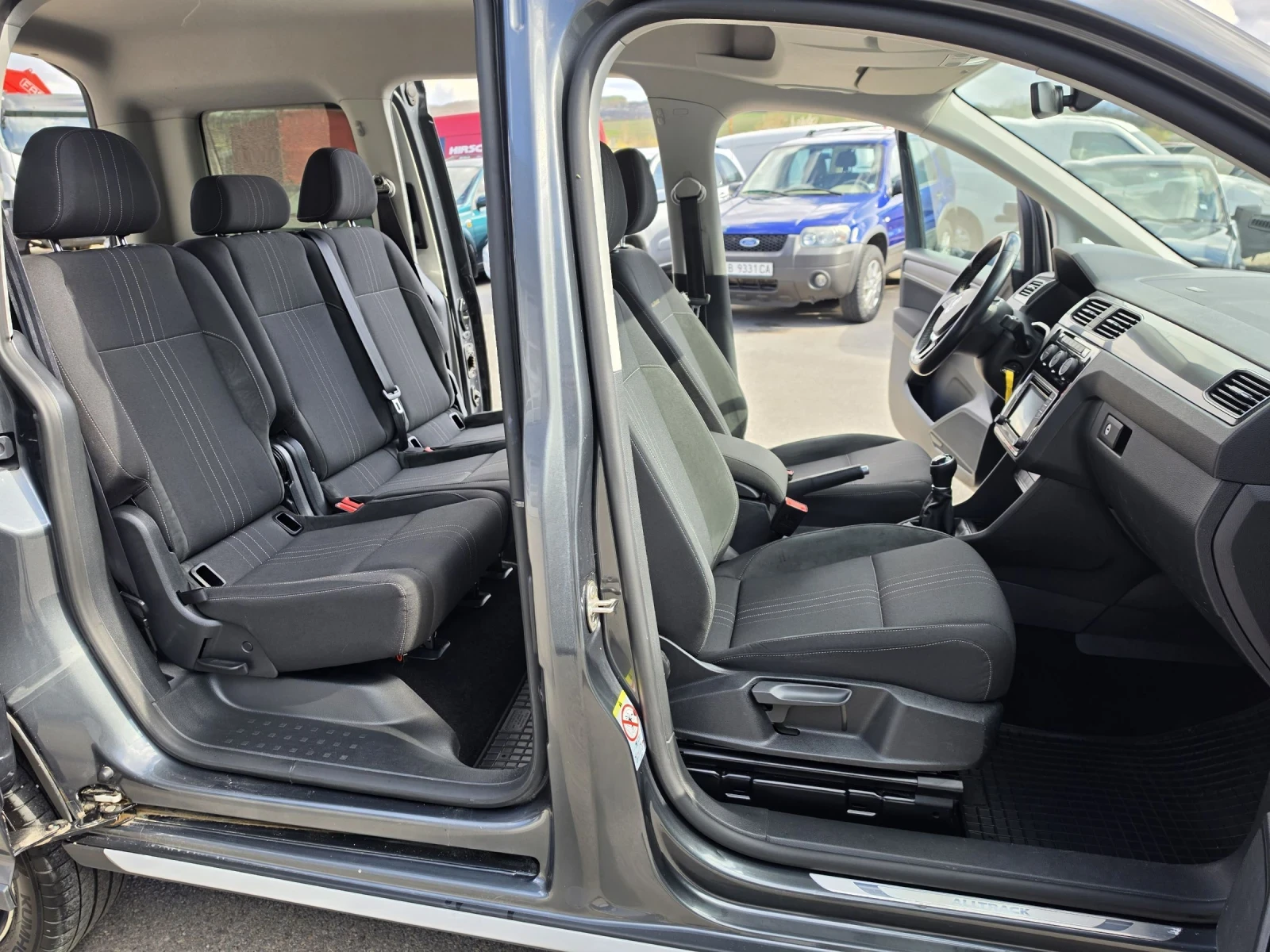 VW Caddy 2.0TDI ALLTRACK 4-MOTION , снимка 13 - Автомобили и джипове - 54009817
