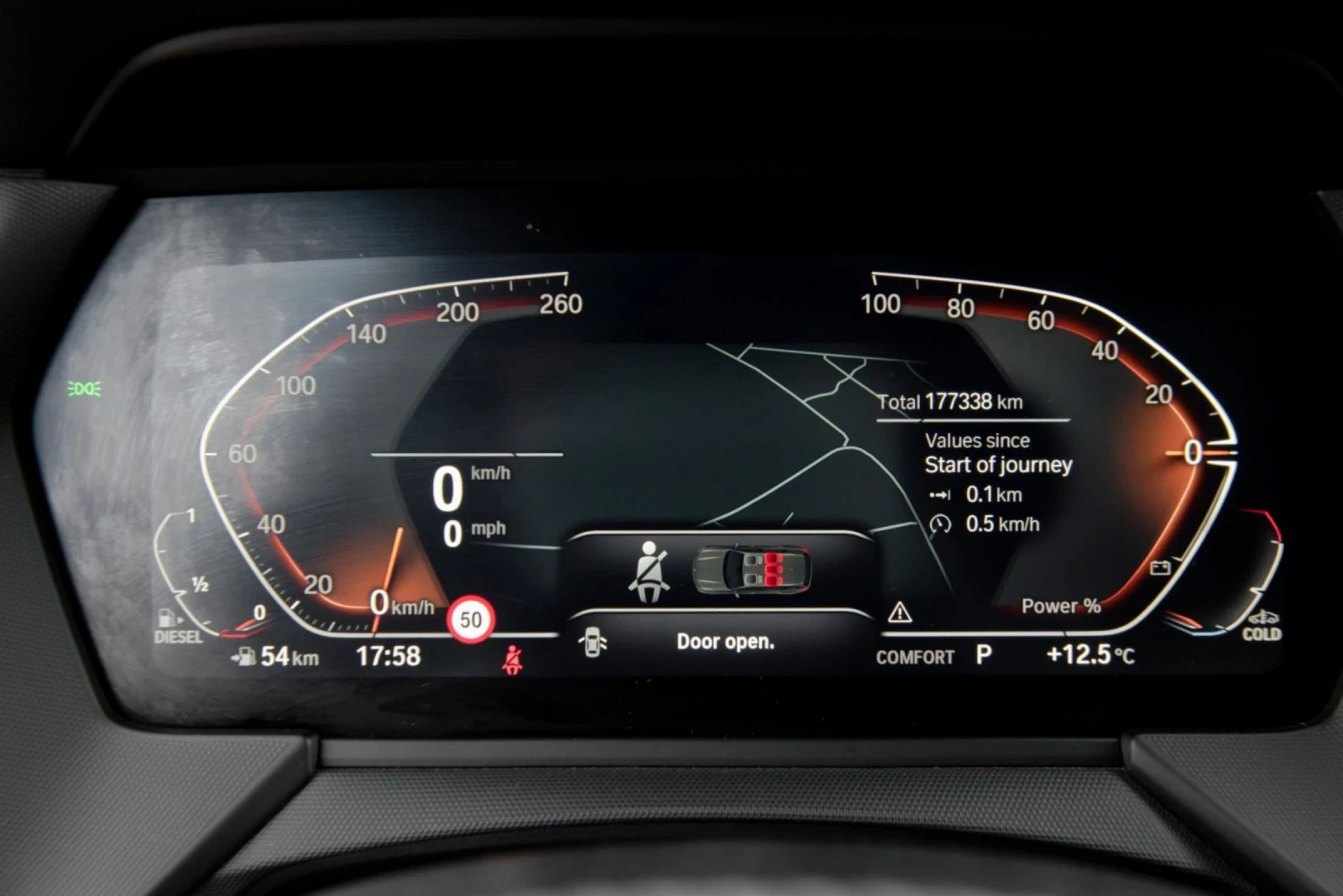 BMW 120 M-performance , снимка 16 - Автомобили и джипове - 54090430