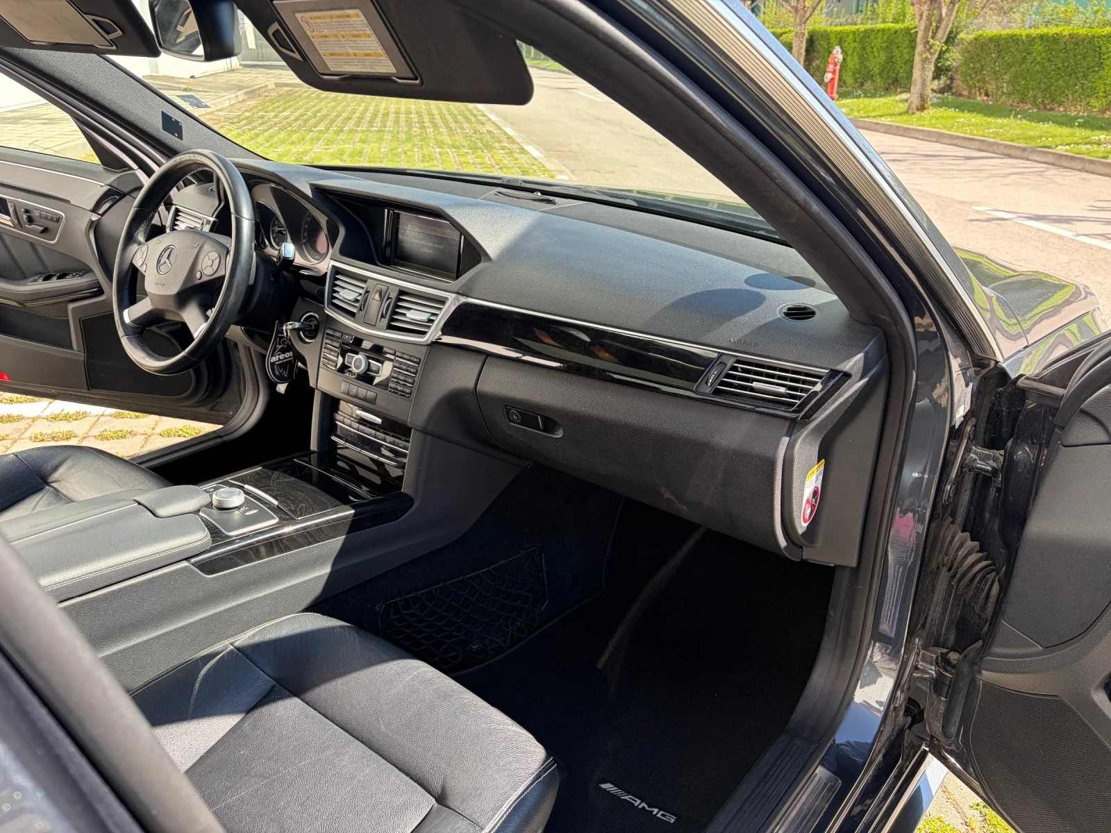 Mercedes-Benz E 350 !Amg!265!7g tronic, снимка 11 - Автомобили и джипове - 54439812