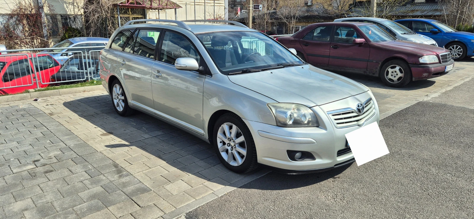 Toyota Avensis, снимка 4 - Автомобили и джипове - 54451932