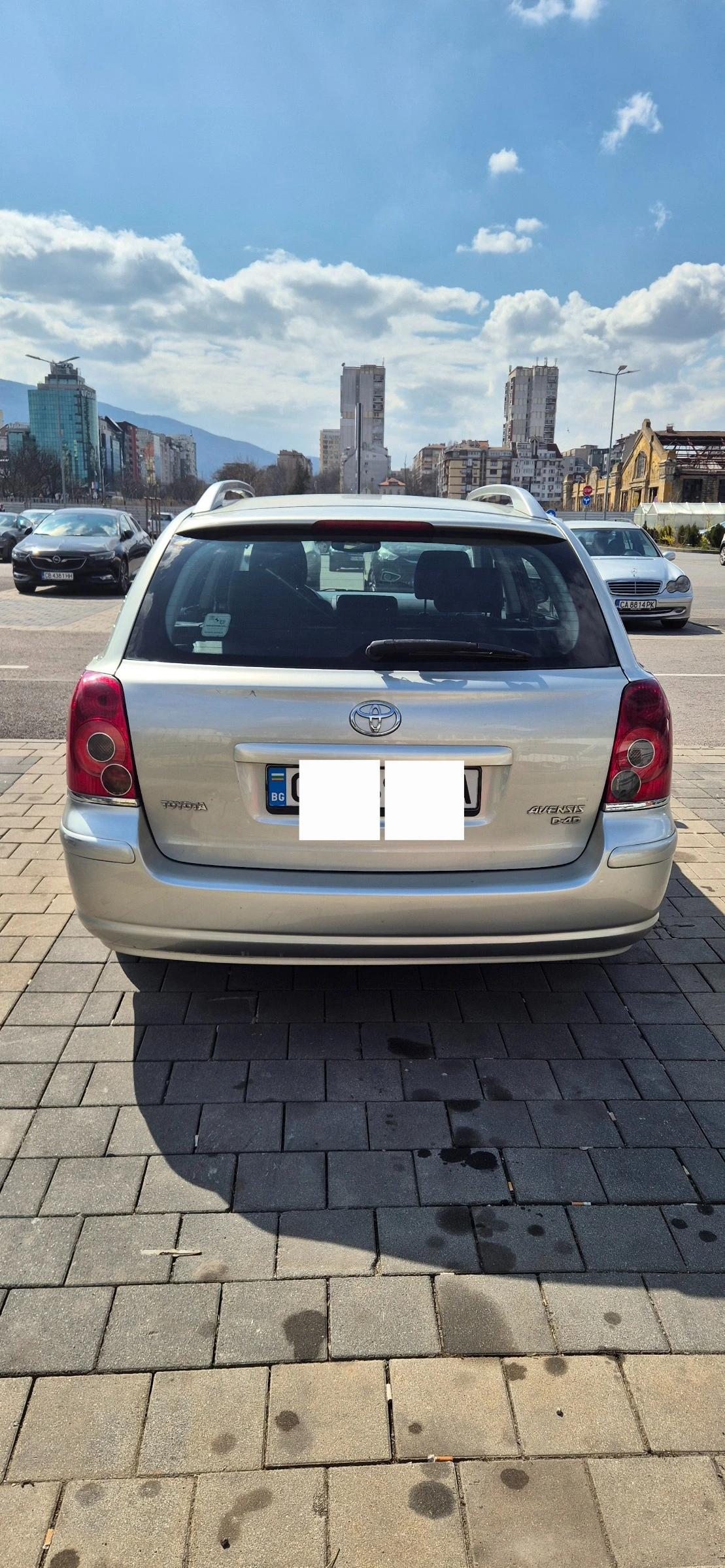 Toyota Avensis, снимка 6 - Автомобили и джипове - 54451932