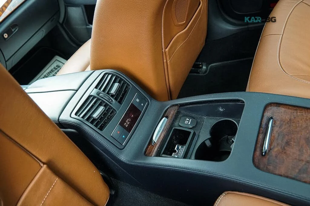Mercedes-Benz CLS 550 4Matic * H&K АвтоКредит* (ЦЕНА ДО БГ), снимка 9 - Автомобили и джипове - 54599251