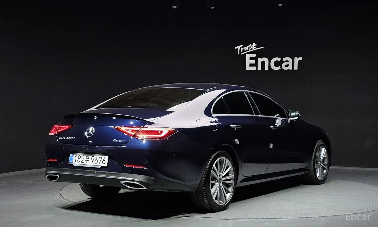 Mercedes-Benz CLS 400 d* 4MATIC* 360 КАМЕРА* ПОДГРЕВ* ОБДУХВАНЕ, снимка 2 - Автомобили и джипове - 54967689
