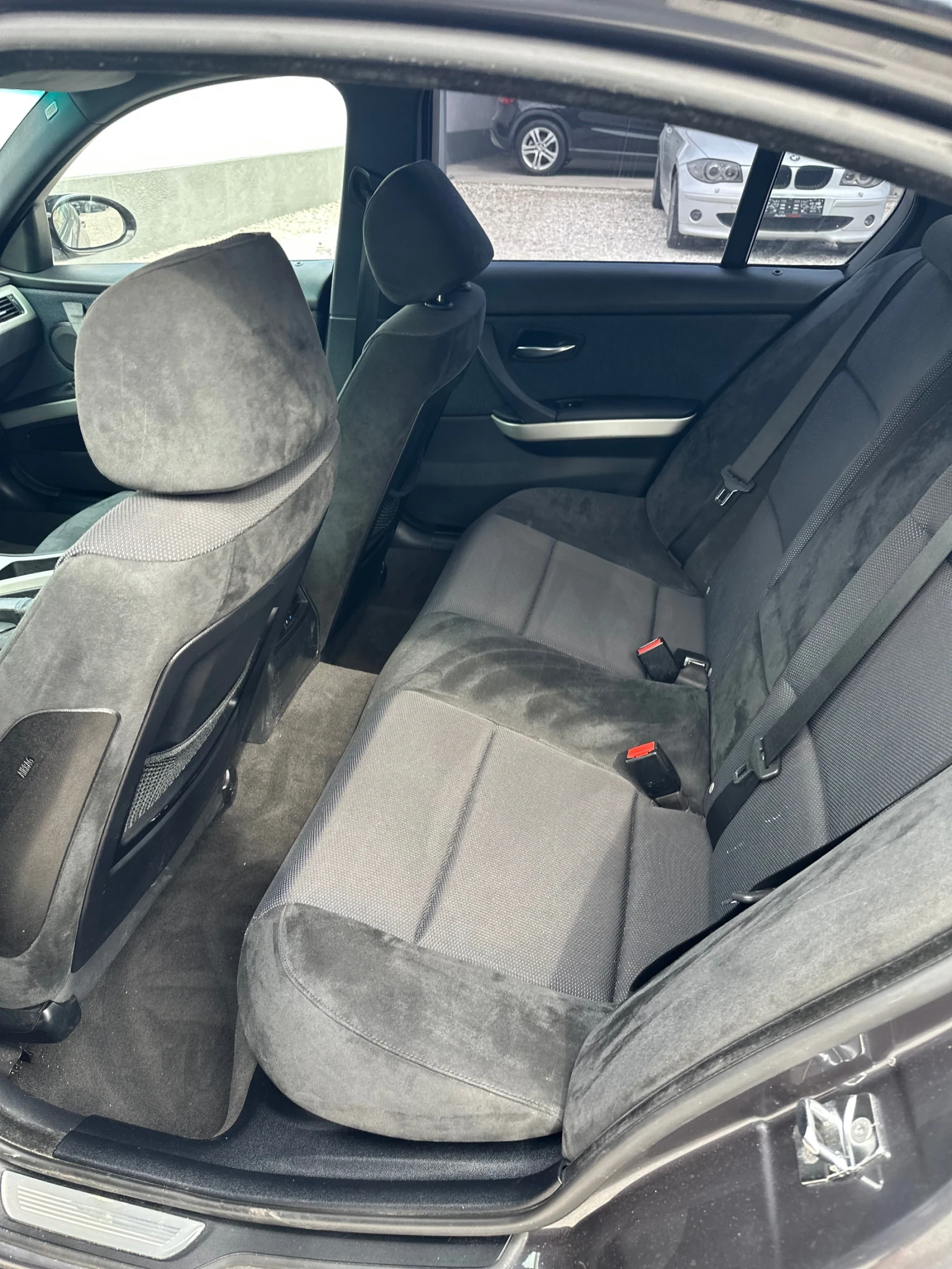 BMW 320 M-ПАК/163/ПОДГРЕВ/АВТОМАТИК, снимка 11 - Автомобили и джипове - 55036627
