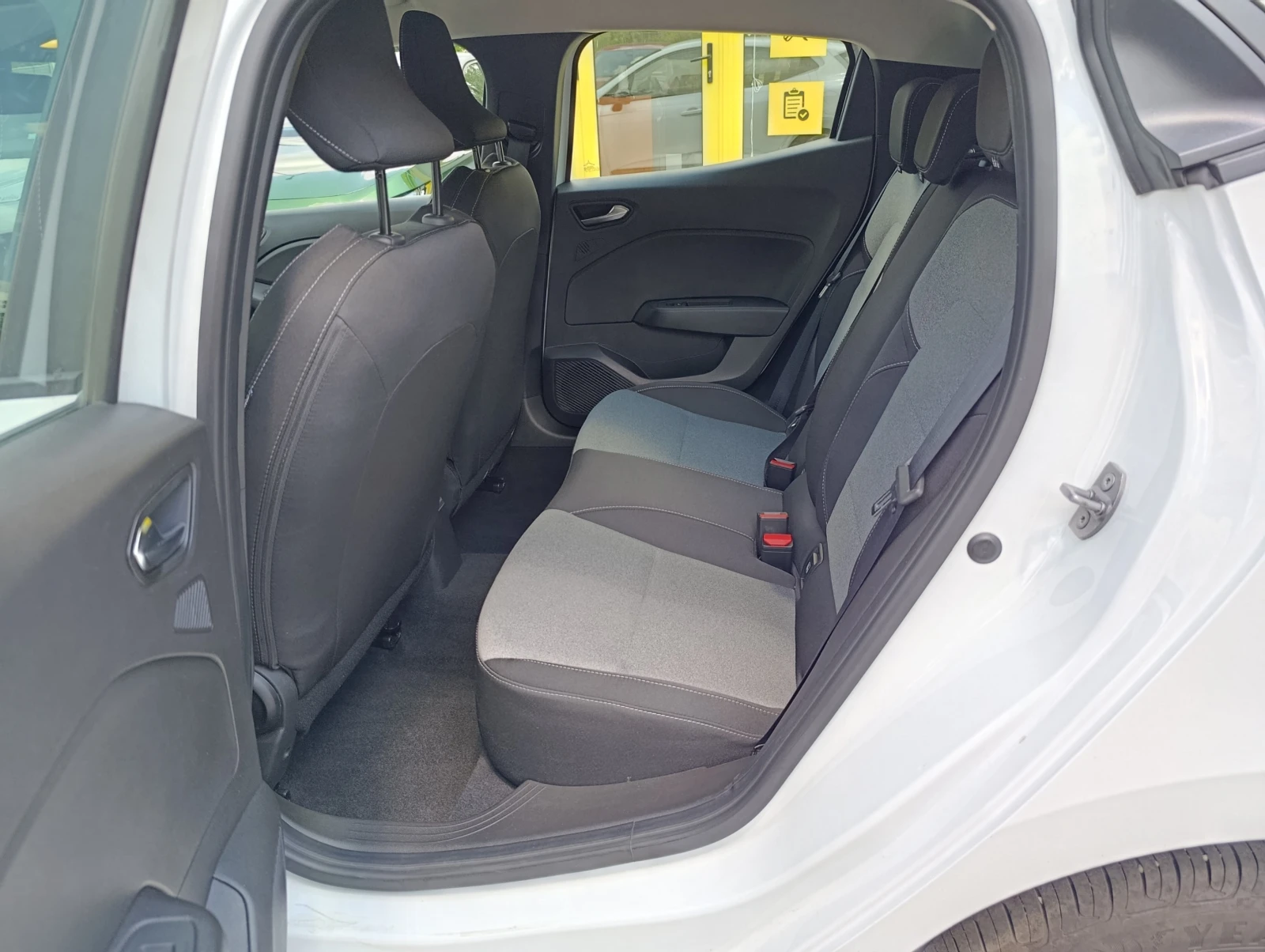 Renault Clio V 1.0TCe 90hp Закупен от БГ, снимка 7 - Автомобили и джипове - 55136341
