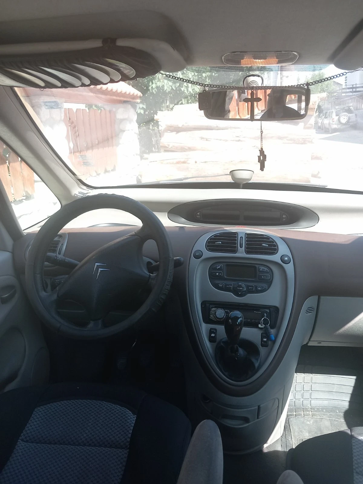 Citroen C4 Picasso 1600 HDI, снимка 3 - Автомобили и джипове - 55502816