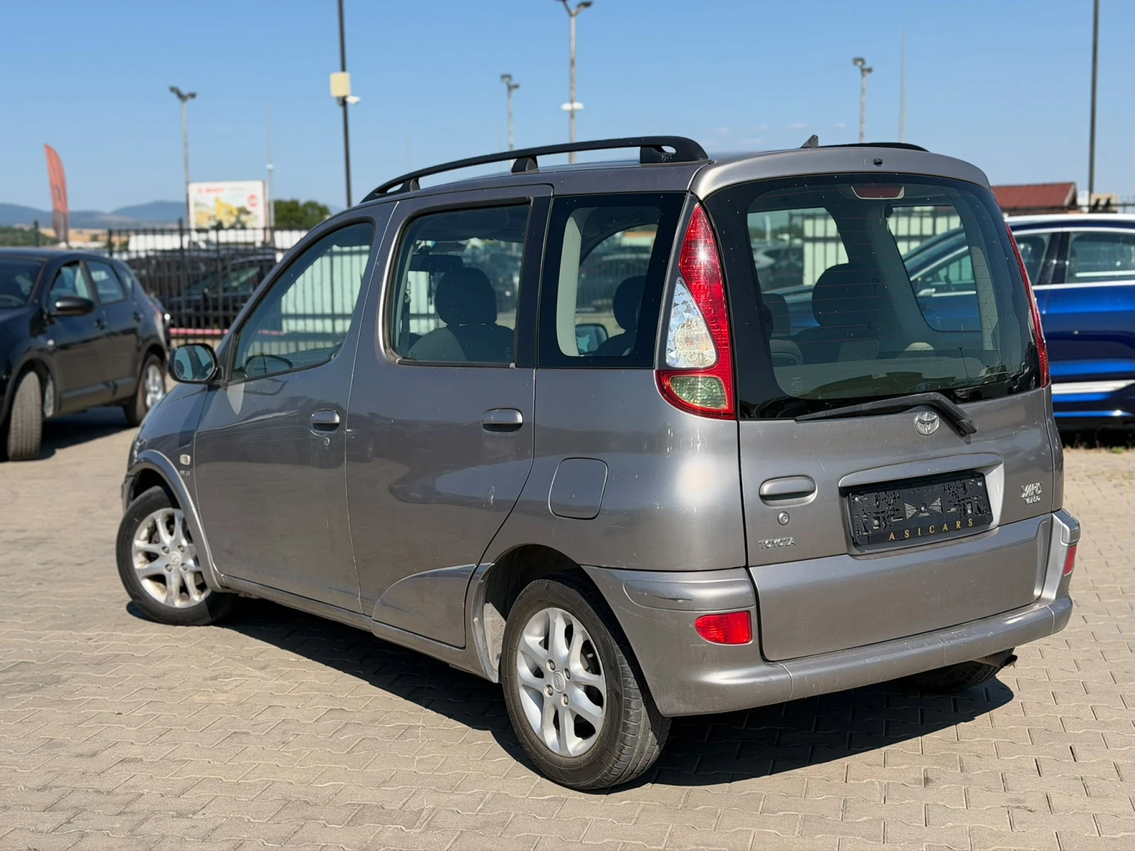 Toyota Yaris verso / 1.3I / , снимка 3 - Автомобили и джипове - 55528224