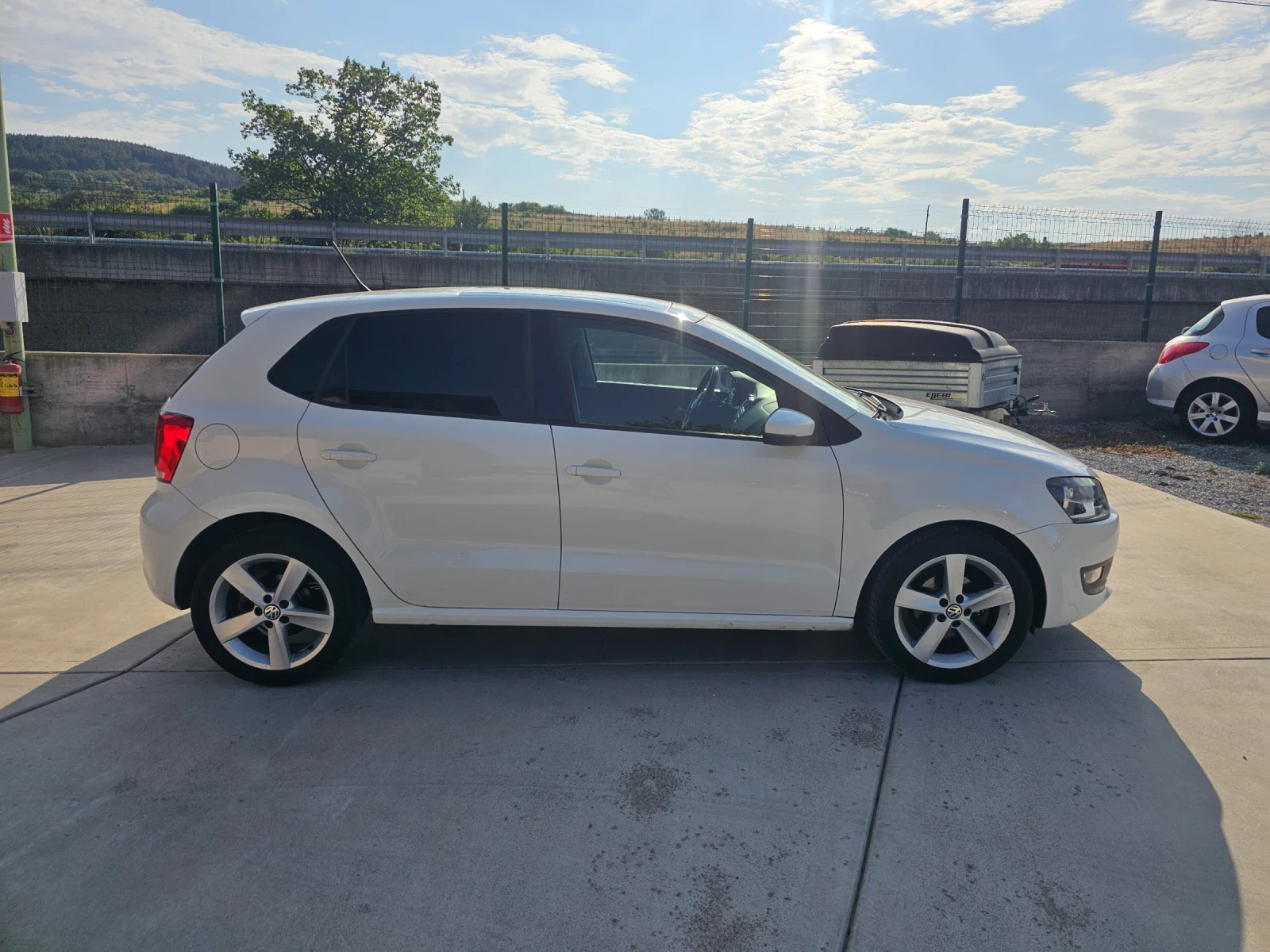 VW Polo Avtomatik, снимка 4 - Автомобили и джипове - 55578654