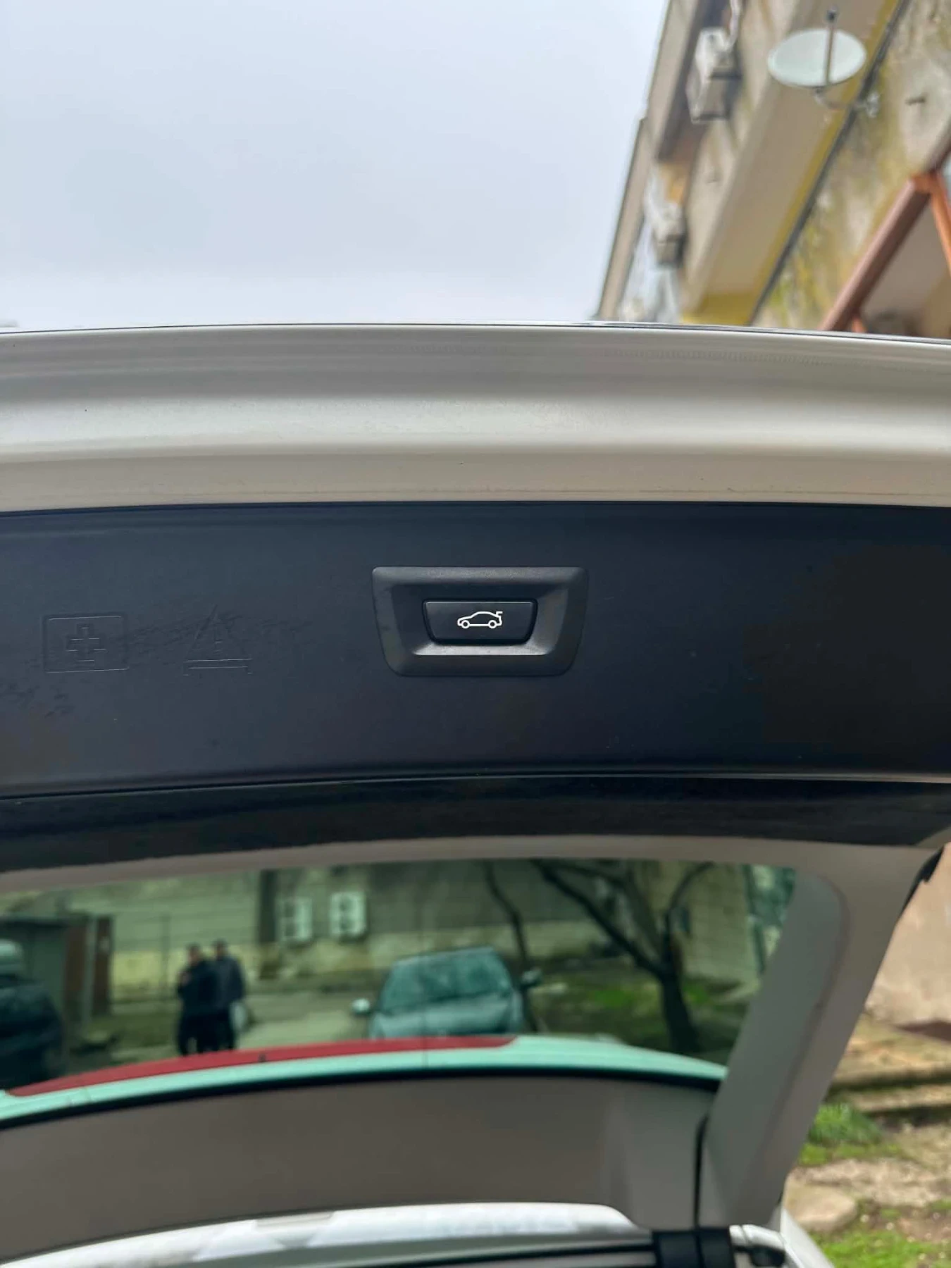 BMW 520 Luxury  фейслифт, снимка 6 - Автомобили и джипове - 55630424