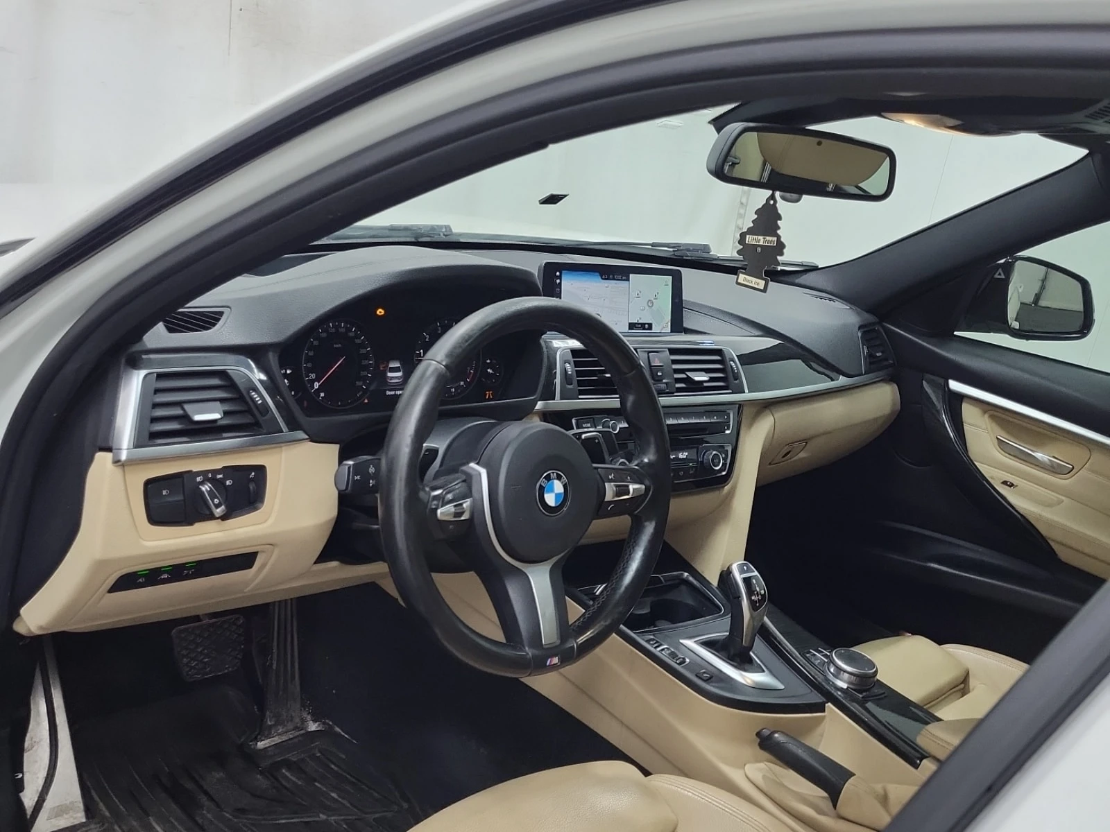 BMW 330 * 330I XDRIVE * АВТОКРЕДИТ БЕЗ ПЪРВОНАЧАЛНА ВНОСКА, снимка 10 - Автомобили и джипове - 55891827
