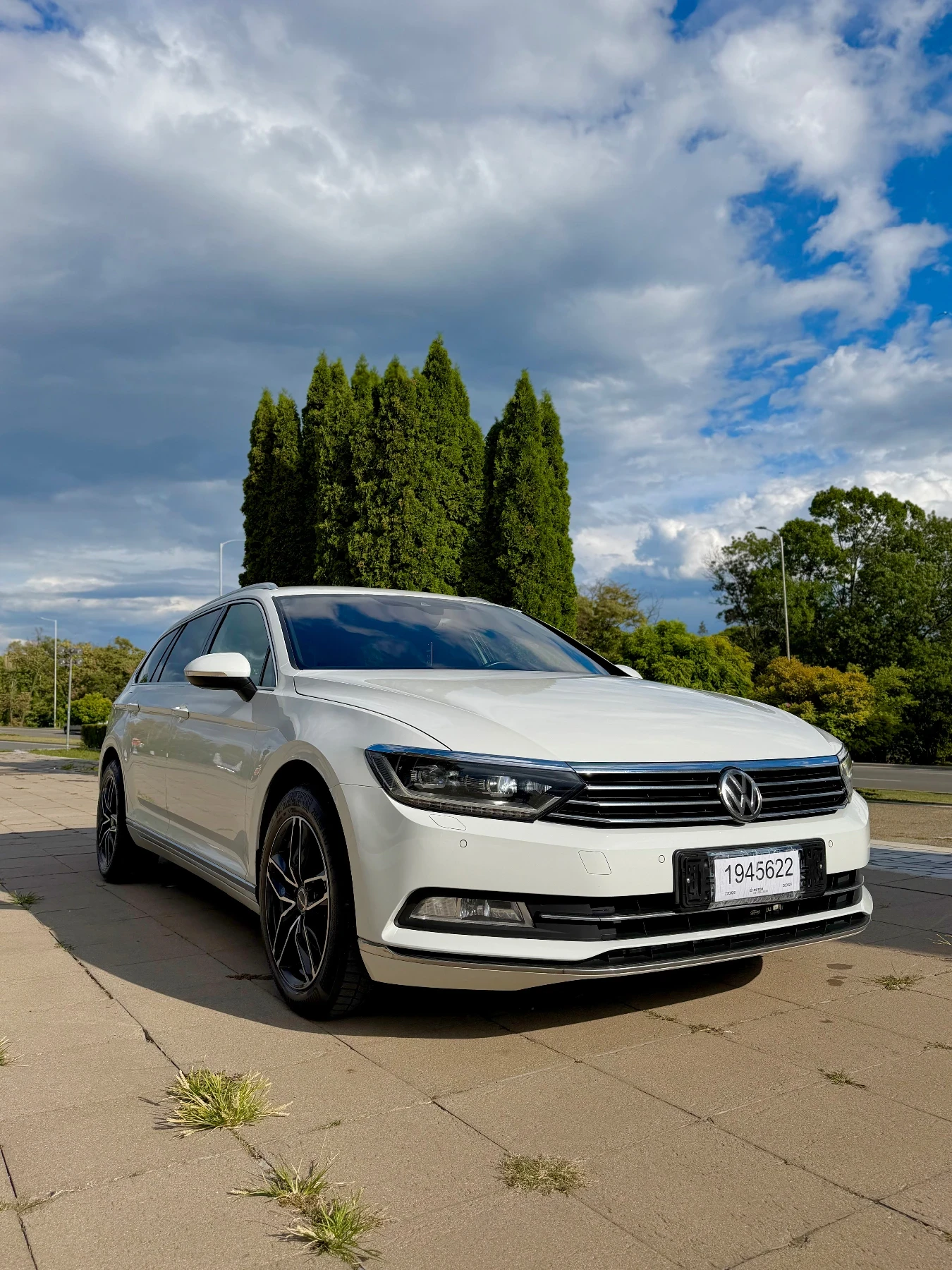 VW Passat 2.0tdi Камера Вс асистенти вс подгреви DCCокачване, снимка 2 - Автомобили и джипове - 55949535