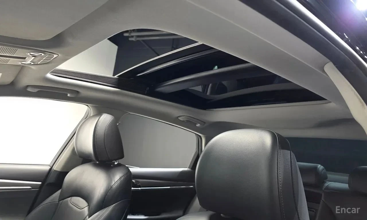 Hyundai Grandeur, снимка 13 - Автомобили и джипове - 56727139