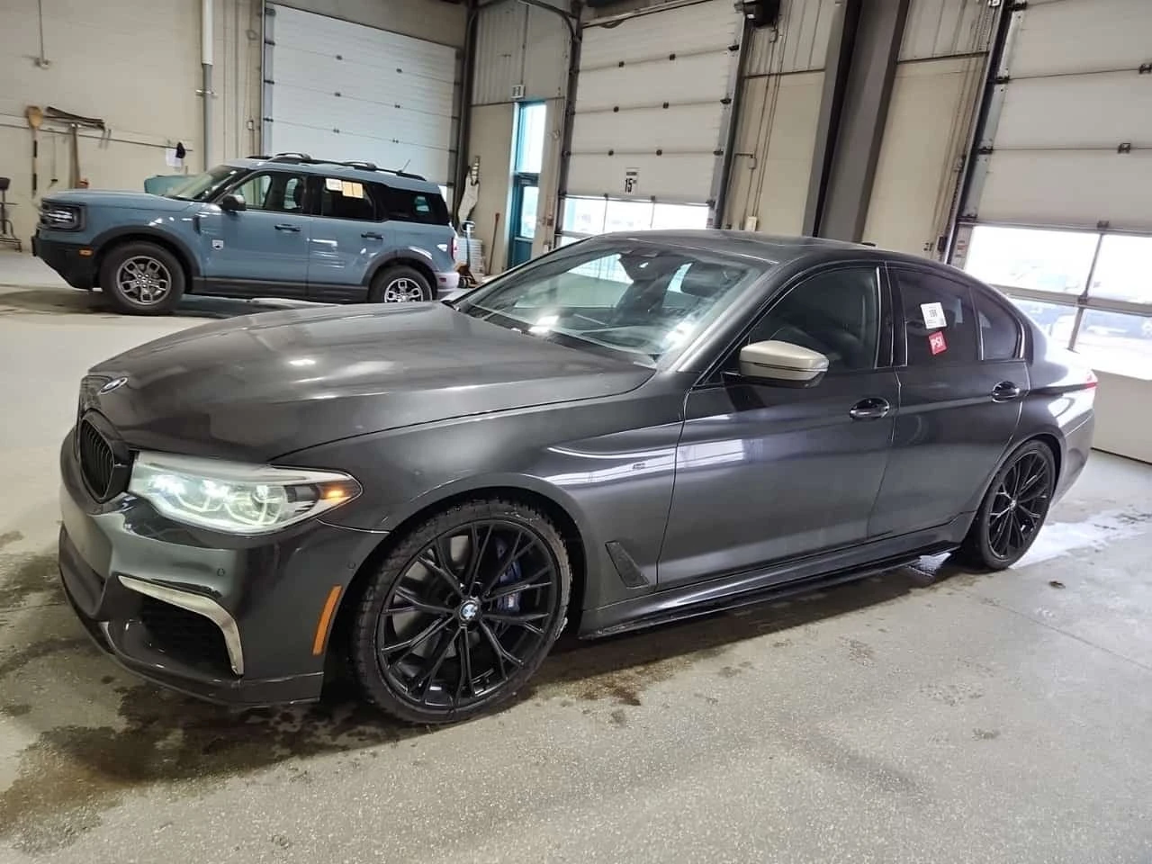BMW 550 * Sedan M550i Xdrive * АВТОКРЕДИТ БЕЗ ПЪРВОНАЧАЛНА
