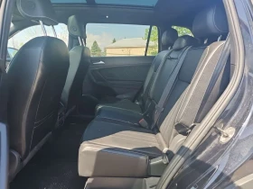 VW Tiguan 4motion/R line Black Edition/CARFAХ/ФИНАНСИРАНЕ, снимка 11