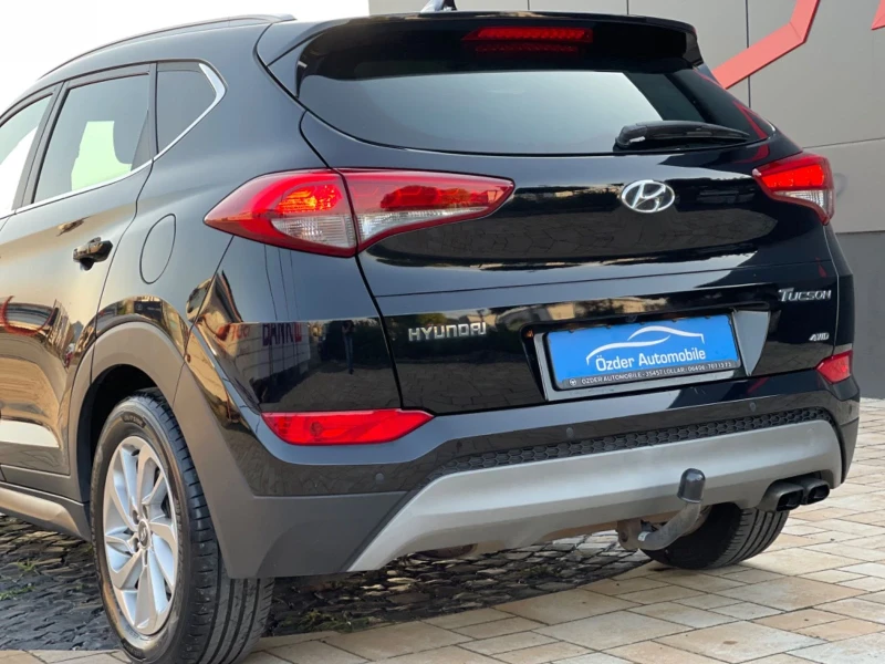 Hyundai Tucson 2.0CRDI САМО НА ЧАСТИ, снимка 2 - Автомобили и джипове - 48139389