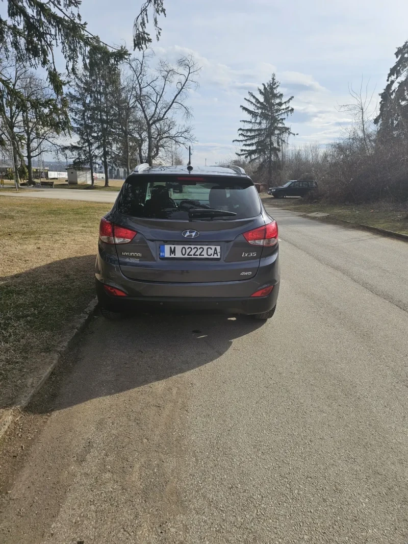 Hyundai IX35, снимка 3 - Автомобили и джипове - 49000316