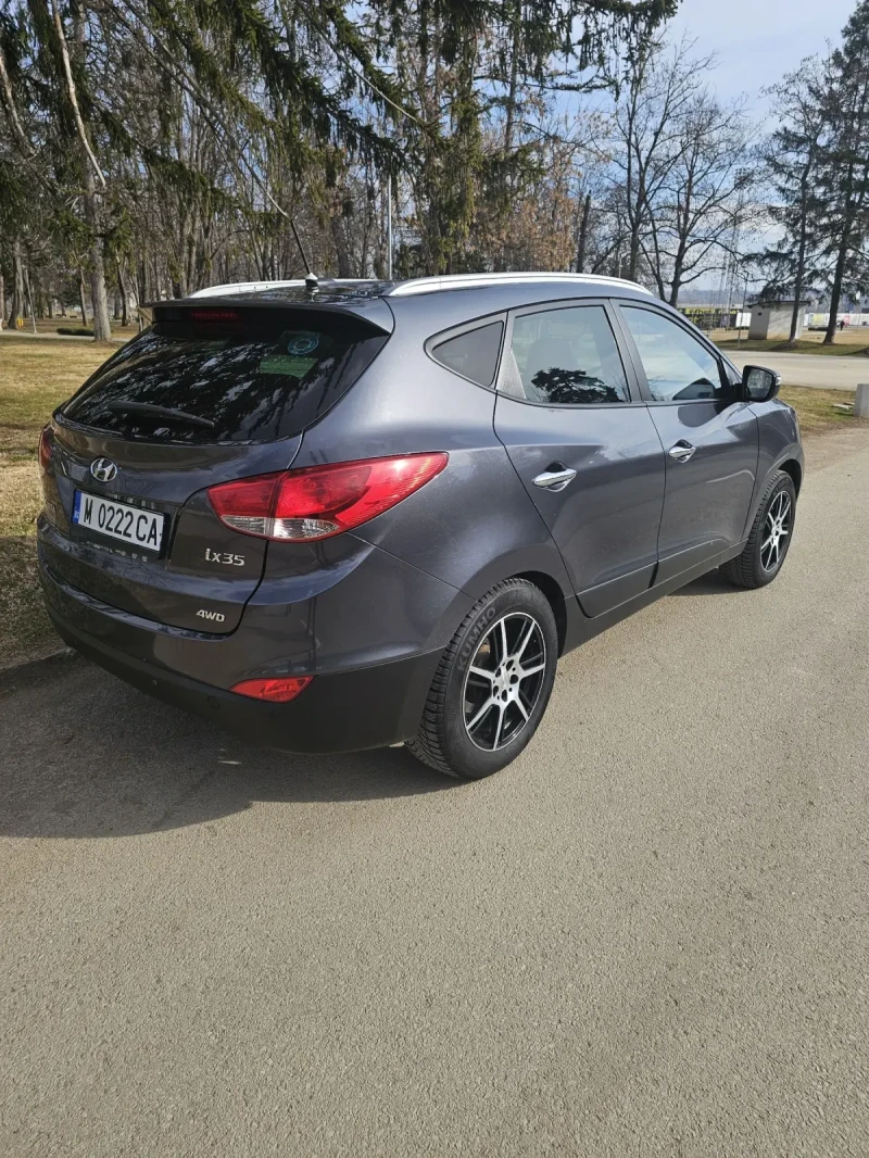 Hyundai IX35, снимка 4 - Автомобили и джипове - 49000316