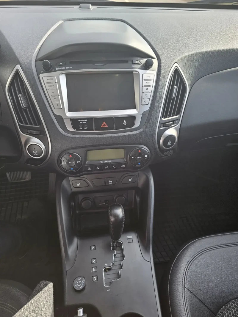 Hyundai IX35, снимка 14 - Автомобили и джипове - 49562555