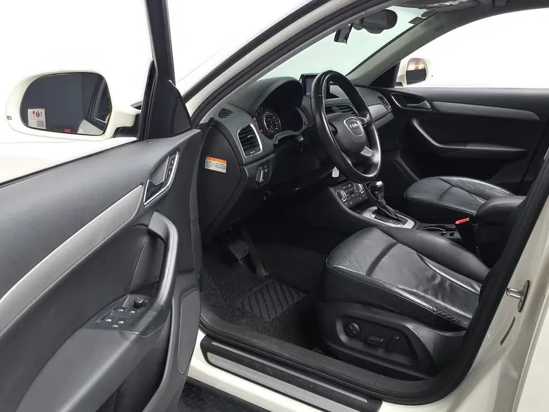 Audi Q3 2.0 Tdi Quattro, снимка 10 - Автомобили и джипове - 55736064