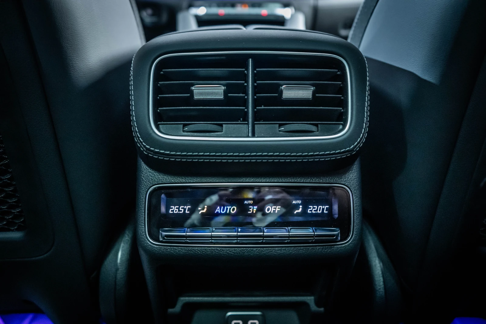 Mercedes-Benz GLE 63 S AMG Ceramic* HuD* Pano* 360* , снимка 15 - Автомобили и джипове - 53871959