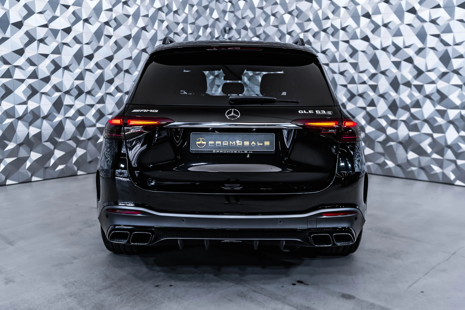 Mercedes-Benz GLE 63 S AMG Ceramic* HuD* Pano* 360* , снимка 5 - Автомобили и джипове - 53871959