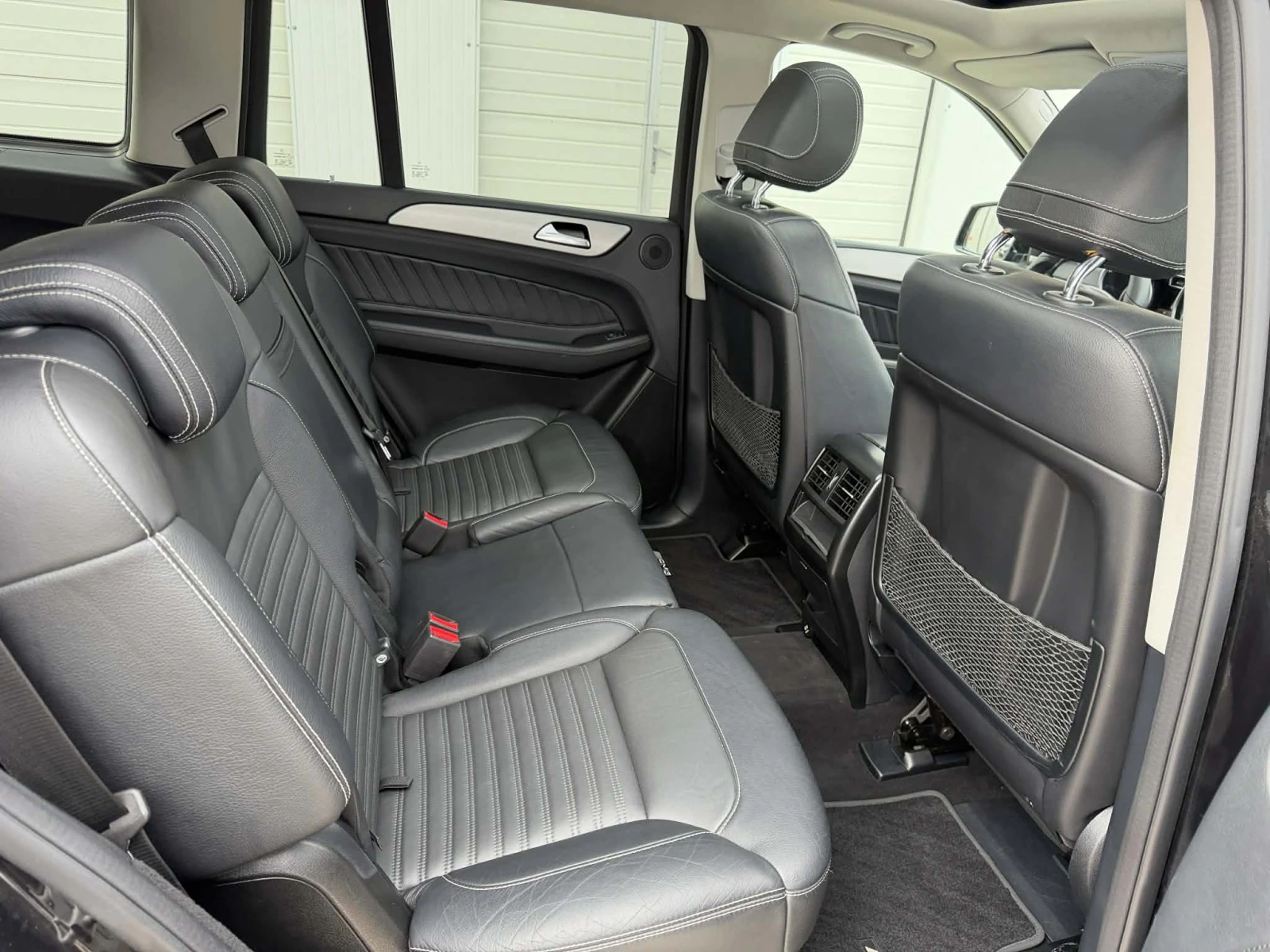 Mercedes-Benz GLS 350 AMG/4matic/Harman Kardon/PANORAMA/Distronic/7mesta, снимка 17 - Автомобили и джипове - 53973517