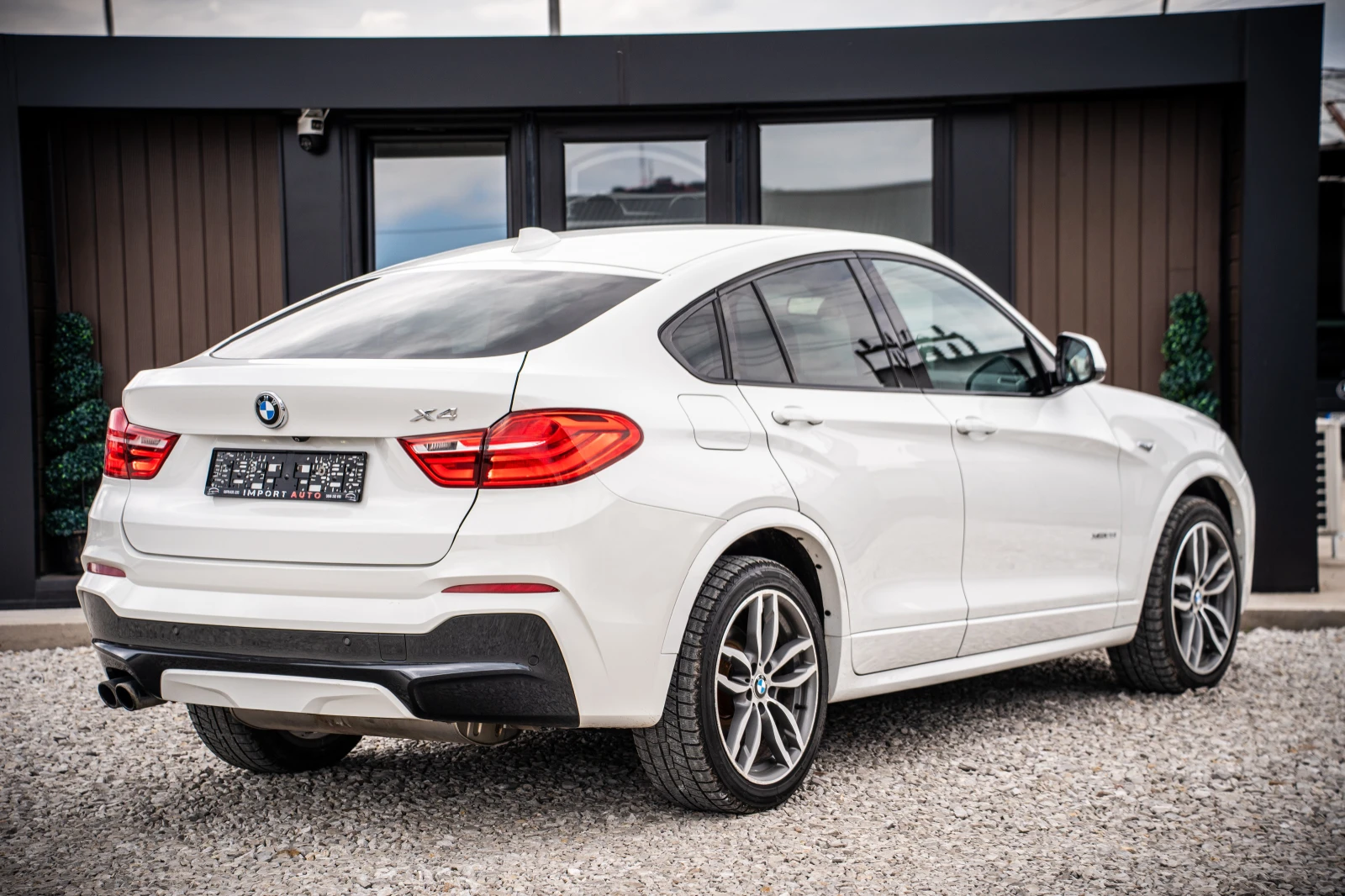 BMW X4 2.8i* M-SPORT* Xdrive* , снимка 8 - Автомобили и джипове - 53995863